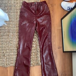 MOTEL ROCKS ZOVEN TROUSER IN CROC PU BURGUNDY